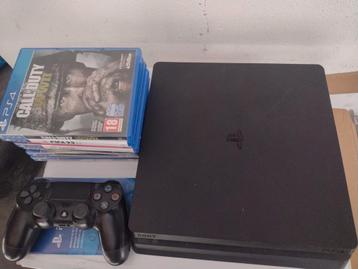 Playstation 4 Console (met Controllers) en 7 games beschikbaar voor biedingen