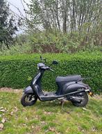brommer klasse A (25km/uur), Fietsen en Brommers, Scooters | Overige merken, Ophalen, Klasse A (25 km/u), Zo goed als nieuw, Benzine