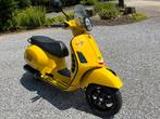 Vespa GTS 300, Fietsen en Brommers, 300 cc