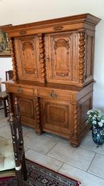 Massief houten kasteelkast, Enlèvement