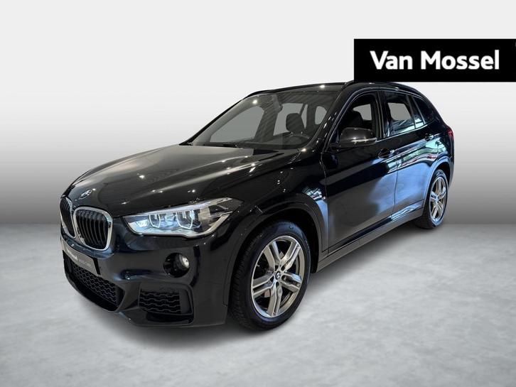 BMW X1 sDrive18iA M-Pack, Auto's, BMW, Bedrijf, Te koop, X1, Airconditioning, Climate control, Dakrails, Electronic Stability Program (ESP)