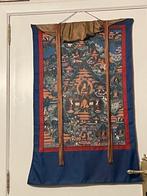Antieke Thangka uit Nepal.grootte ca 1m op 60 cm, Antiquités & Art, Tapis & Textile, Enlèvement