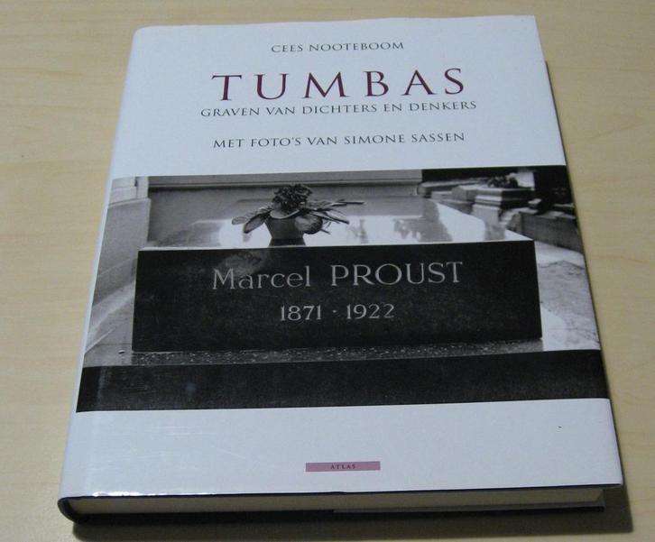 Tumbas - Graven van Dichters en Denkers, Livres, Art & Culture | Photographie & Design, Comme neuf, Enlèvement ou Envoi