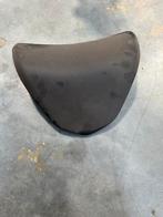 Zitting duo zitter BMW tegen rug koffer., Ophalen