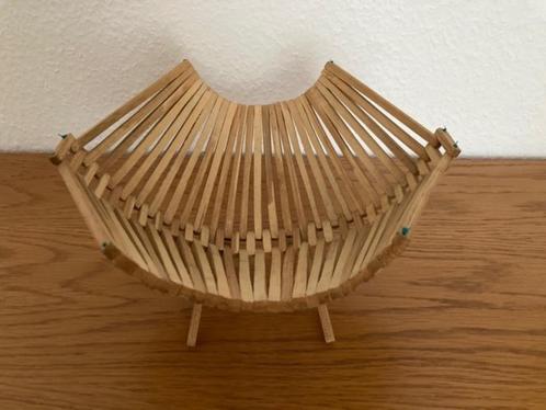 Plooibare houten fruitschaal, Huis en Inrichting, Woonaccessoires | Schalen en Manden, Zo goed als nieuw, Schaal, Overige vormen