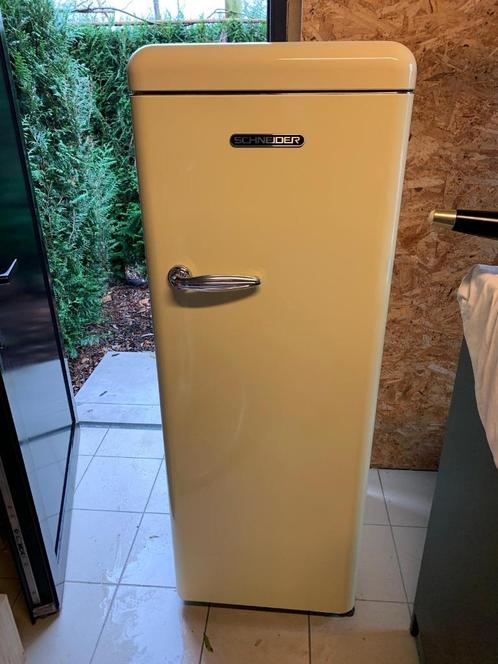 Schneider retro koelkast cream, Elektronische apparatuur, Koelkasten en IJskasten, Zo goed als nieuw, Met vriesvak, 200 liter of meer