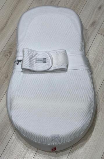 Cocoonababy RED CASTLE ; babynestje – origineel, als nieuw! beschikbaar voor biedingen