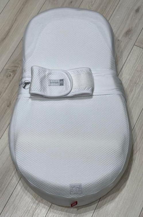 Cocoonababy RED CASTLE ; babynestje – origineel, als nieuw!, Kinderen en Baby's, Babymode-accessoires, Zo goed als nieuw, Ophalen
