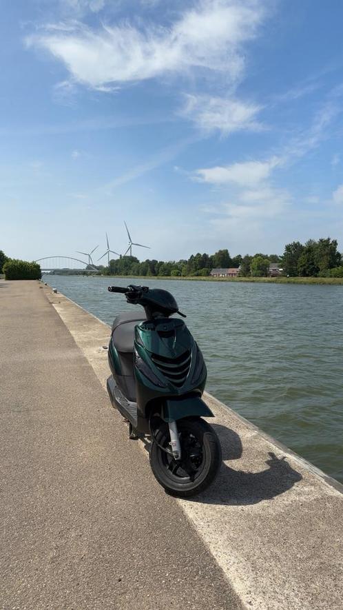 Piaggio zip a klasse, Fietsen en Brommers, Scooters | Piaggio, Zo goed als nieuw, Zip, Klasse A (25 km/u), Benzine, Ophalen