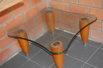 Glazen vierkante salontafel of bijzettafel met ronde vorming beschikbaar voor biedingen