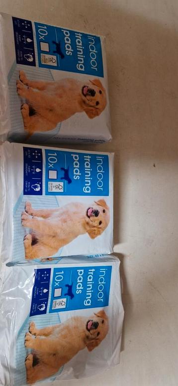 Honden/ katten traingspak nieuw 2 stuks en half pak beschikbaar voor biedingen