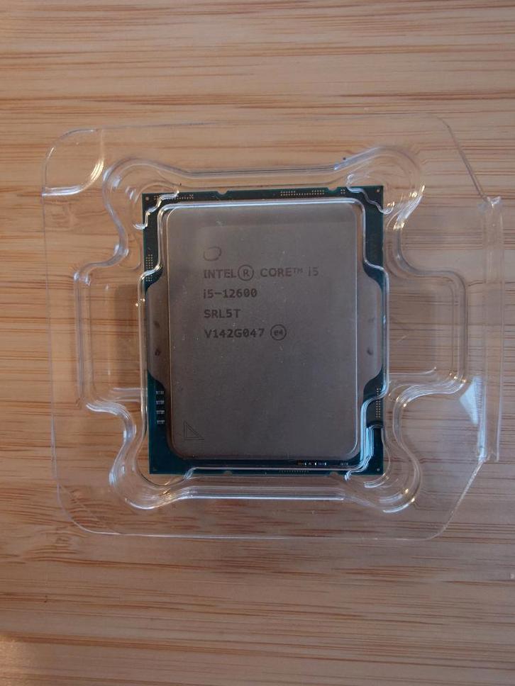 Intel i5 - 12600, Computers en Software, Processors, Gebruikt, 6-core, 3 tot 4 Ghz, Ophalen