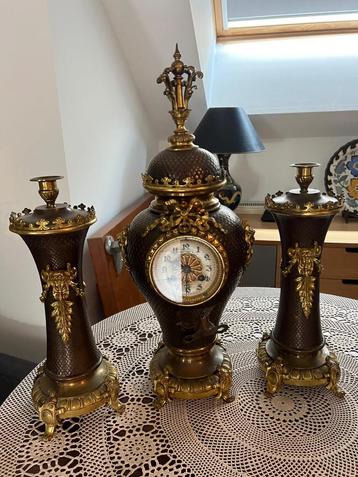 horloge chandelier beschikbaar voor biedingen