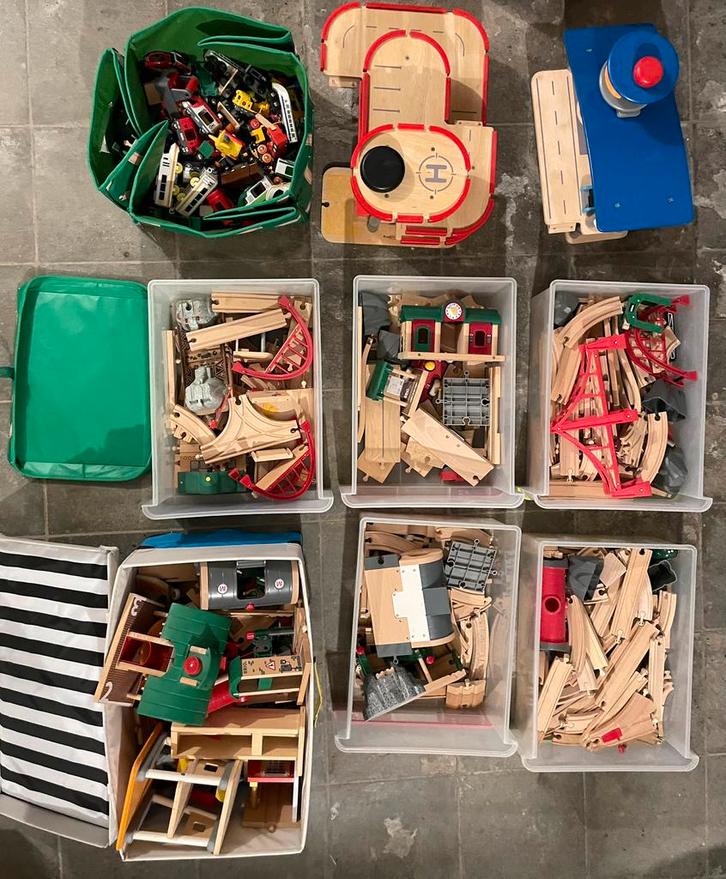 Groot houten treincircuit, Kinderen en Baby's, Speelgoed | Houten speelgoed, Gebruikt, Ophalen of Verzenden