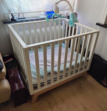 Babypark incl. Matras en dekbed beschikbaar voor biedingen