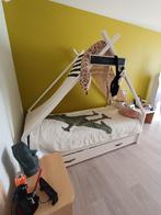 Tipi Kinderbed + complete slaapkamer, Kinderen en Baby's, Ophalen, Gebruikt, Matras