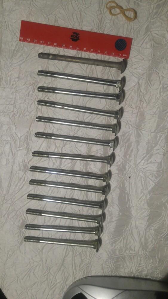 13 Vis metal, Bricolage & Construction, Bricolage & Rénovation Autre, Enlèvement ou Envoi, Comme neuf