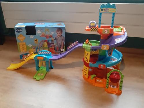 VTech Toet Toet Auto's Parkeertoren, Kinderen en Baby's, Speelgoed | Vtech, Zo goed als nieuw, 2 tot 4 jaar, Ophalen
