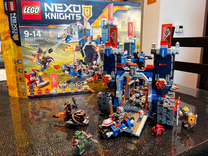 Lego Nexo Knights - The Fortrex (70317), volledig, Kinderen en Baby's, Speelgoed | Duplo en Lego, Zo goed als nieuw, Lego, Complete set