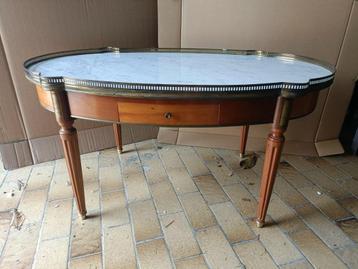 Antieke salontafel met marmeren blad, franse meubel beschikbaar voor biedingen