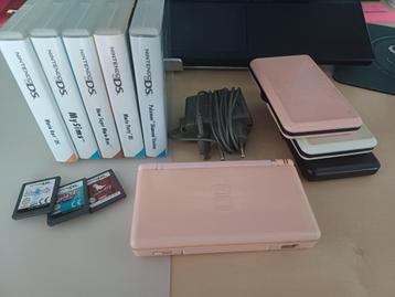 Nintendo DS Lite + lader + games apart beschikbaar voor biedingen