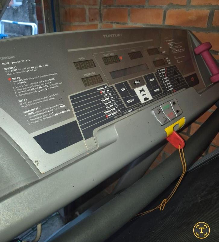 Tunturi loopband te koop – defect
Tunturi loopband te koop., Sports & Fitness, Équipement de fitness, Enlèvement