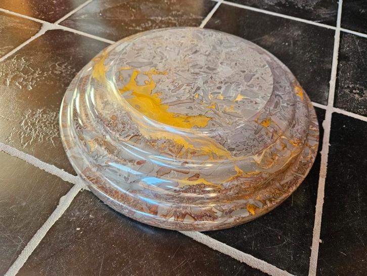 Sokkel in marmer voor bronzen beeld, Antiek en Kunst, Antiek | Brons en Koper, Ophalen