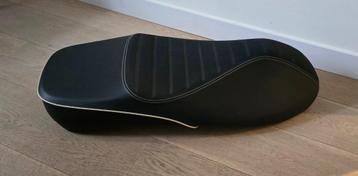 Zadel Vespa GTS SuperSport (NIEUW) beschikbaar voor biedingen