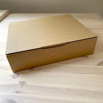 15 Verzenddozen bruin golfkarton 33x25x8cm beschikbaar voor biedingen