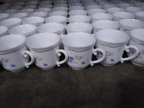 servies Arcopal Romantique, Huis en Inrichting, Keuken | Servies, Gebruikt, Kom(men), Glas, Ophalen