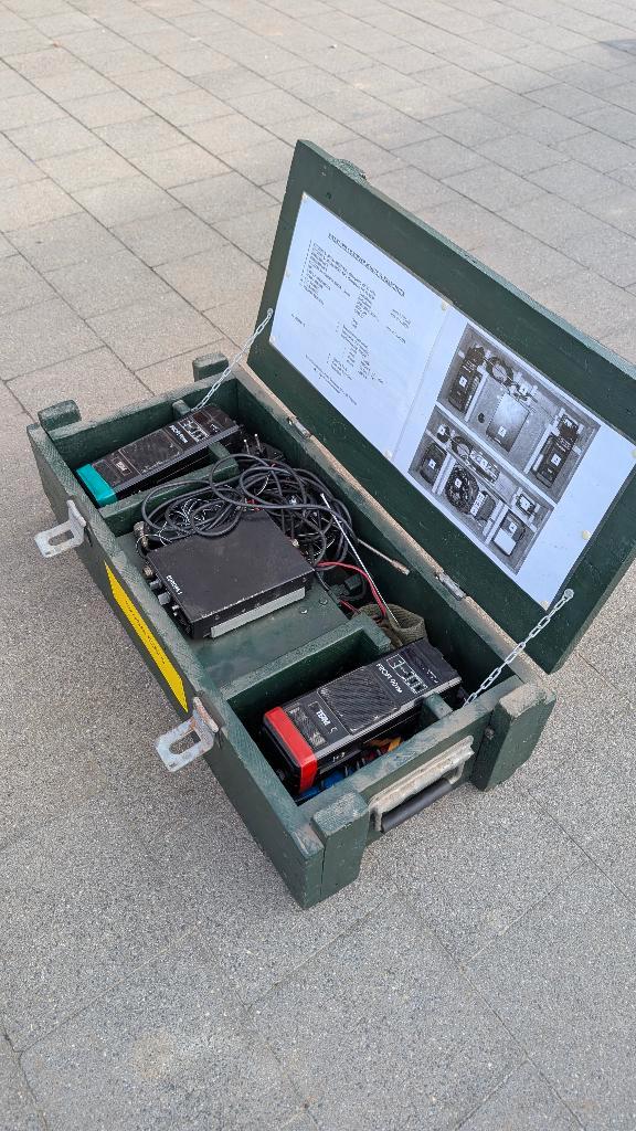 Oude FM Walkie-talkies, Telecommunicatie, Portofoons en Walkie-talkies, Gebruikt, Portofoon of Walkie-talkie, Ophalen