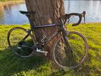 FULL CARBON RACEFIETS KLAAR OM TE RIJDEN, Ophalen, Zo goed als nieuw, Carbon