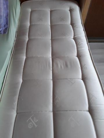 Matelas, Enlèvement, Comme neuf, Matelas