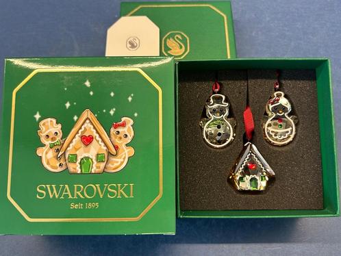 Swarovski Holiday Kerst Ornament Peperkoek Set Lim Ed 2025, Verzamelen, Swarovski, Nieuw, Figuurtje, Ophalen of Verzenden