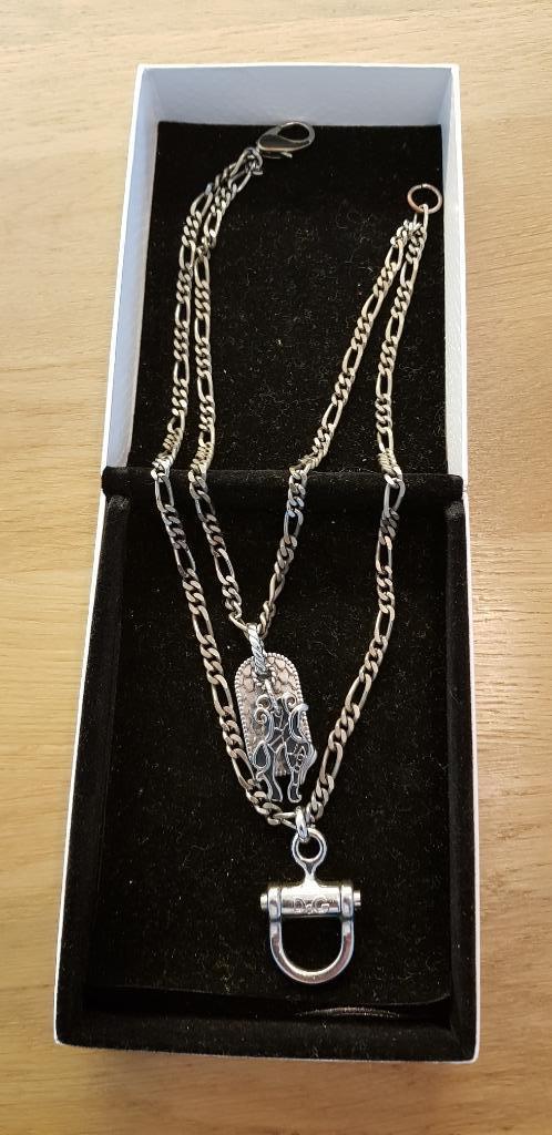 Magnifique collier double en métal massif avec deux ornement, Bijoux, Sacs & Beauté, Pendentifs, Neuf, Autres représentations