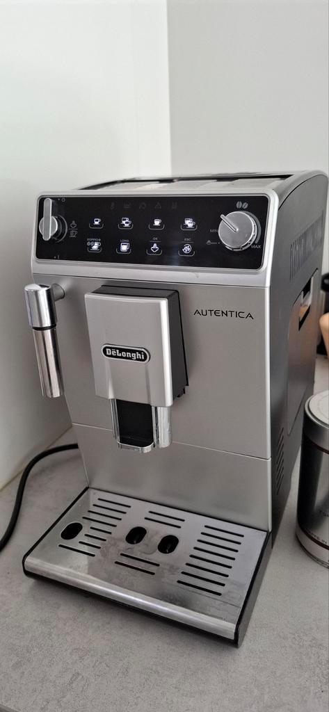 Delonghi Autentica koffiemachine 3 maanden garantie, Elektronische apparatuur, Koffiezetapparaten, Zo goed als nieuw, Gemalen koffie