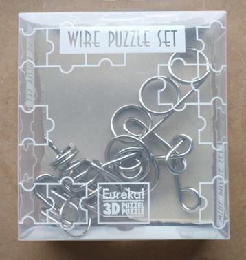 Zoekpuzzel Wire Puzzle Set (roze set) beschikbaar voor biedingen