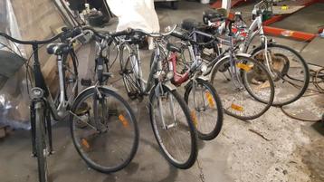 Lot van 6 fietsen beschikbaar voor biedingen