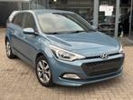 Hyundai // i20 Play, Voorwielaandrijving, Stof, Euro 6, Blauw