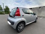 Peugeot 107 • 98.000km • 09/2009 • Radio-CD/AUX, Te koop, Zilver of Grijs, Berline, Benzine