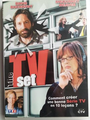 The TV set / DVD  beschikbaar voor biedingen