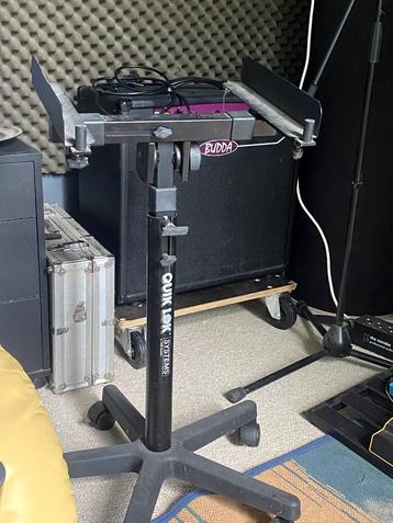 Rack pour synthe desktop ou table de mixage, Enlèvement, Neuf, Pied