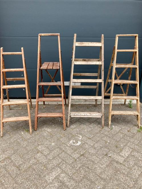 Mooie oude houten trapjes in topstaat ,nu 35 euro per stuk, Doe-het-zelf en Bouw, Ladders en Trappen, Gebruikt, Ophalen
