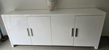 Eetkamerset hoogglans wit beschikbaar voor biedingen