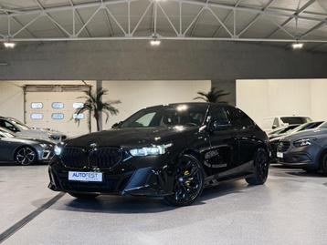 BMW 520i Berline M-Sport FACELIFT - Fabrieksgarantie beschikbaar voor biedingen
