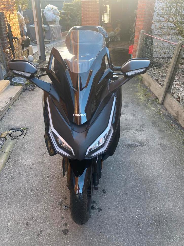 Honda Forza 350 NSS, Motos, Motos | Honda, Particulier, Scooter, 12 à 35 kW, 1 cylindre, ABS, Transmission par cardan, Éclairage LED