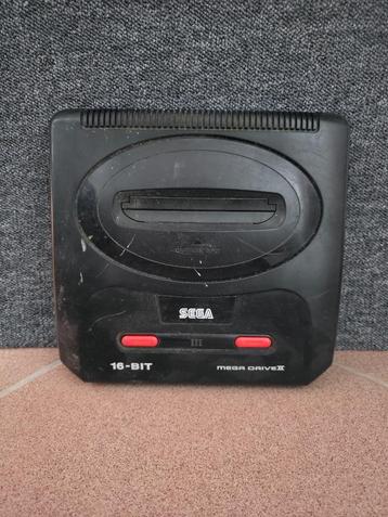 Console Mega Drive 2 Vendue Pour Pièces Ou A Réparée beschikbaar voor biedingen