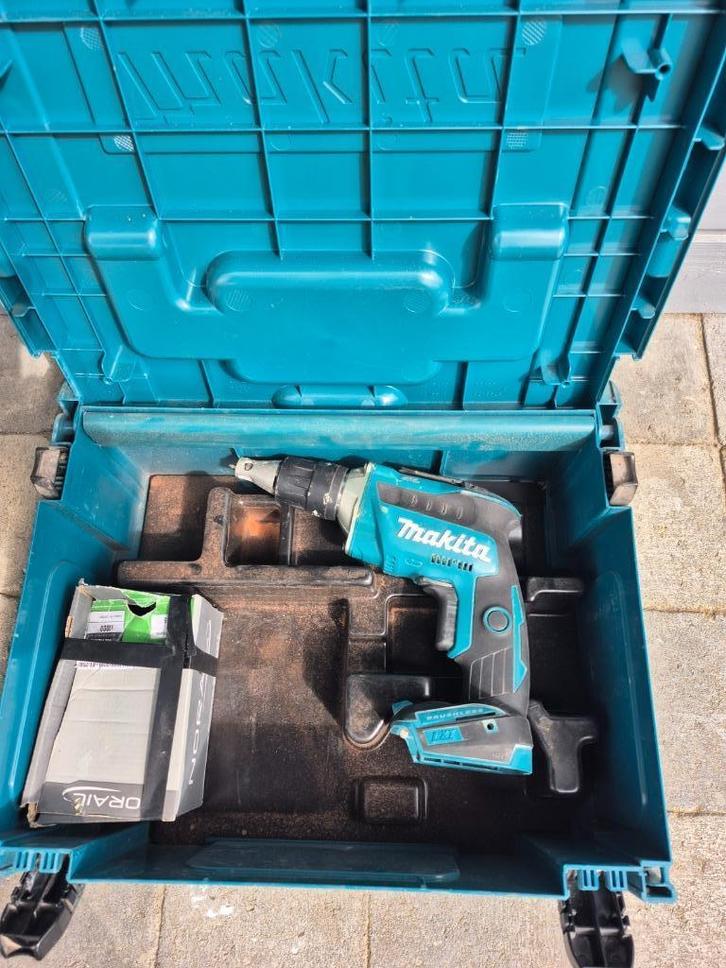 Makita gipsplaatschroevendraaier, Doe-het-zelf en Bouw, Gereedschap | Handgereedschap, Zo goed als nieuw, Ophalen