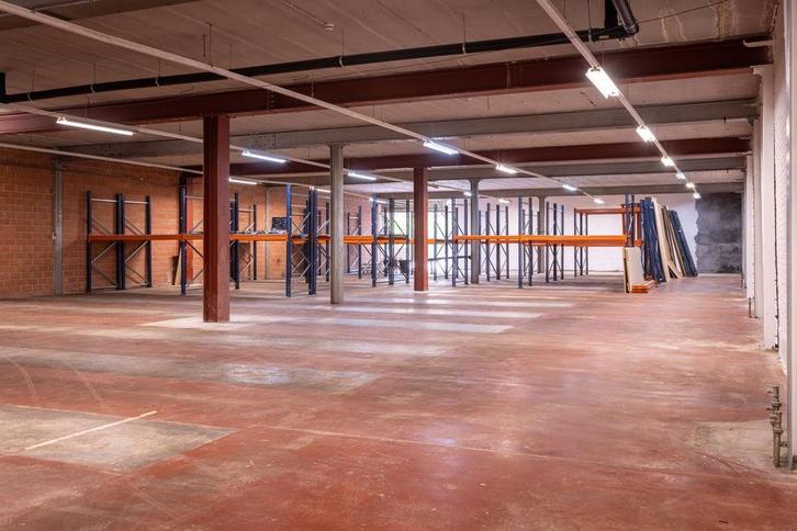 Magazijn te huur van 590m² te Sint-Niklaas, Zakelijke goederen, Bedrijfs Onroerend goed, Opslag of Loods, Huur
