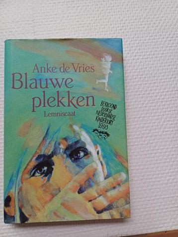 Anke de Vries - Blauwe plekken beschikbaar voor biedingen